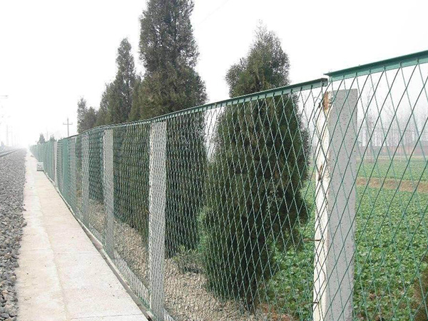 铁路护栏图片4